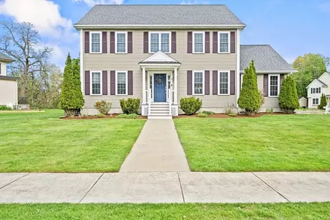 2 Oconnor Ln, Woburn, MA 01801