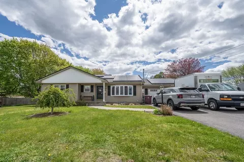 14 Ludlow St, Acushnet, MA 02743