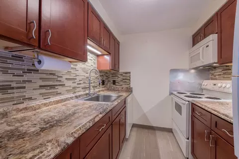 180 Main St #F147, Bridgewater, MA 02324
