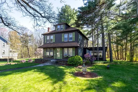 846 Massachusetts Ave, Lunenburg, MA 01462
