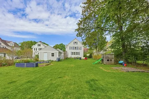 Exterior - 24 Riverside Pl, Walpole, MA 02081 photo 2 of 8