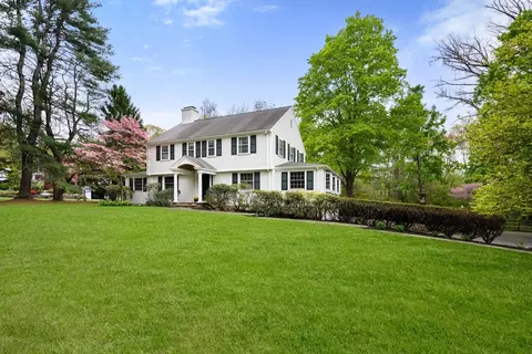 12 Greystone Rd, Dover, MA 02030