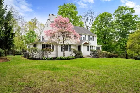 12 Greystone Rd, Dover, MA 02030 photo 2