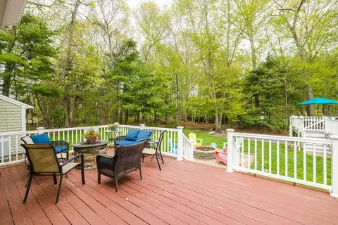 Exterior - 13 Bow Dr, Acushnet, MA 02743 photo 9 of 14