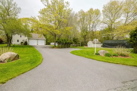 Exterior - 13 Bow Dr, Acushnet, MA 02743 photo 3 of 14