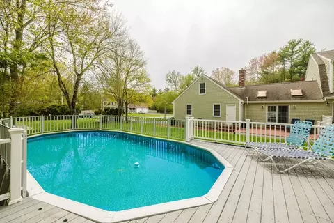 Exterior - 13 Bow Dr, Acushnet, MA 02743 photo 6 of 14