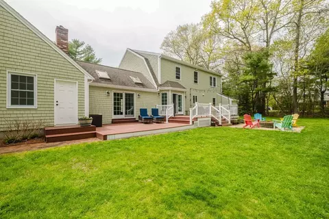 Exterior - 13 Bow Dr, Acushnet, MA 02743 photo 13 of 14