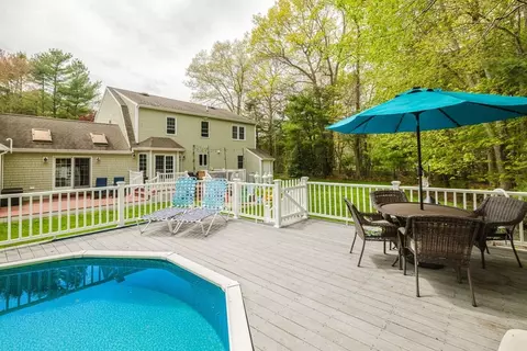 Exterior - 13 Bow Dr, Acushnet, MA 02743 photo 7 of 14