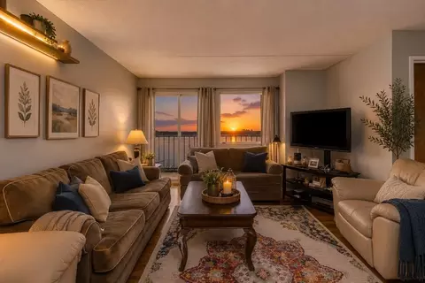 200 Cove Way #909, Quincy, MA 02169