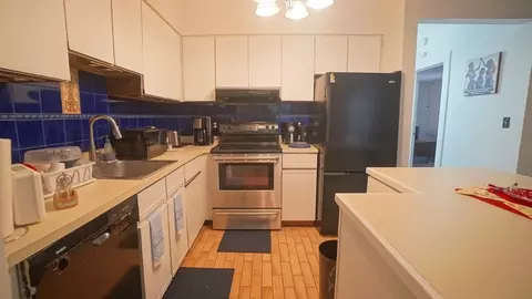 Kitchen - 140 Chestnut St #314, Springfield, MA 01103 photo 2 of 2