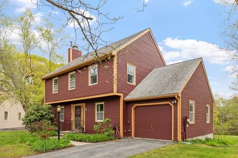 14 Oriole Cir, Shrewsbury, MA 01545