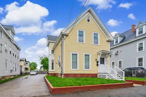 23 7th Ave, Haverhill, MA 01830