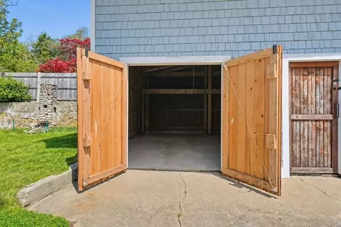 97 Middle Rd, Acushnet, MA 02743 photo 38