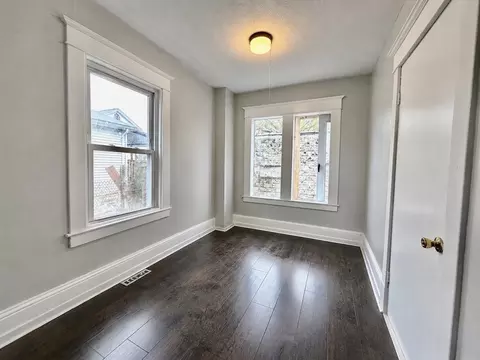 Bedroom - 27 Loring St, Springfield, MA 01105 photo 1 of 9
