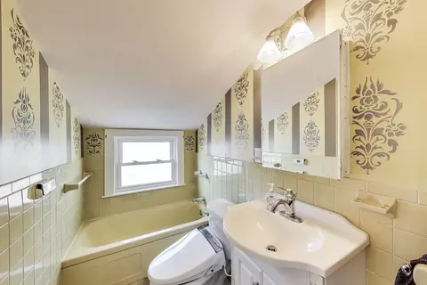 22 Irving St, Reading, MA 01867 photo 24