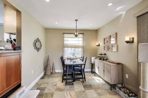 22 Irving St, Reading, MA 01867 photo 10