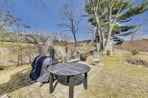 22 Irving St, Reading, MA 01867 photo 32