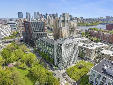 2 Earhart St #308, Cambridge, MA 02141