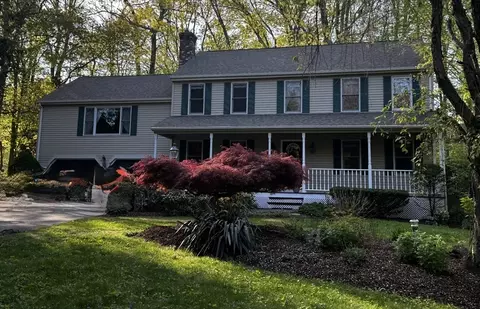 21 Woodridge Rd, Milford, MA 01757