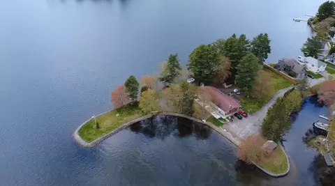 20 Indian Point Rd, Webster, MA 01570