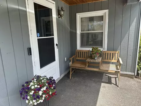 Exterior - 20 Keddy St, Springfield, MA 01109 photo 5 of 7