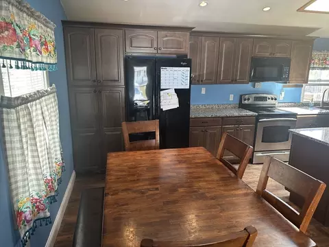 Kitchen - 20 Keddy St, Springfield, MA 01109 photo 3 of 4