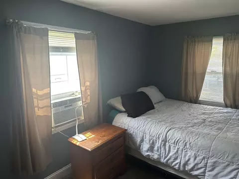 Bedroom - 20 Keddy St, Springfield, MA 01109 photo 5 of 6