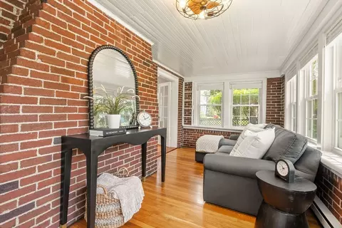 Entry Way - 106 Central St, Hingham, MA 02043 photo 1 of 6