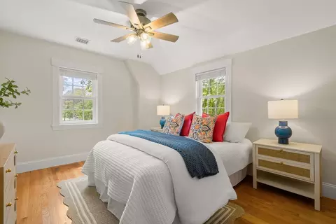 Bedroom - 106 Central St, Hingham, MA 02043 photo 5 of 6