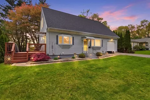 310 W Allen Ridge Rd, Springfield, MA 01118