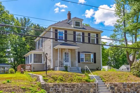 377 Union St, Leominster, MA 01453