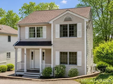 28 Blossom St, Waltham, MA 02451