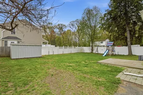 Exterior - 111 Methuen St, Springfield, MA 01119 photo 9 of 10