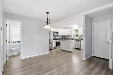 Entry Way - 111 Methuen St, Springfield, MA 01119 photo 4 of 4