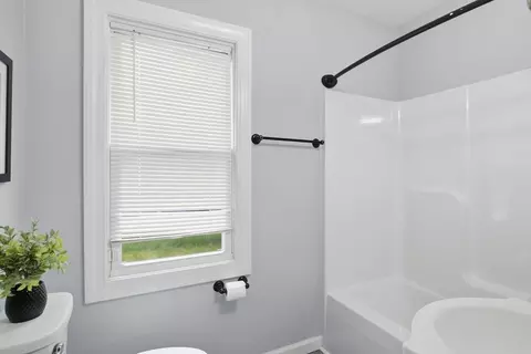 Bath - 111 Methuen St, Springfield, MA 01119 photo 2 of 3