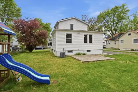 Exterior - 111 Methuen St, Springfield, MA 01119 photo 8 of 10