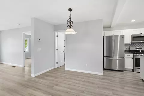 Entry Way - 111 Methuen St, Springfield, MA 01119 photo 3 of 4