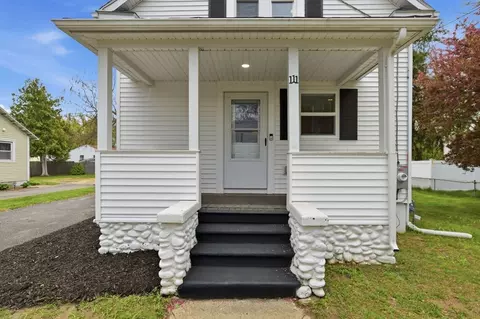 Exterior - 111 Methuen St, Springfield, MA 01119 photo 5 of 10