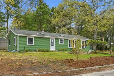 Exterior - 94 Edgewater Dr, Wareham, MA 02571 photo 1 of 4