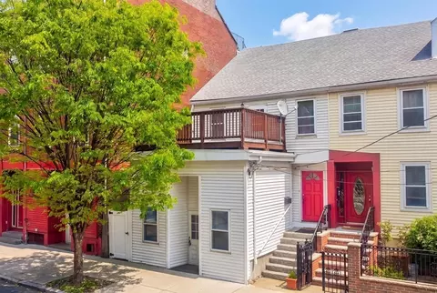 117 Winnisimmet St, Chelsea, MA 02150
