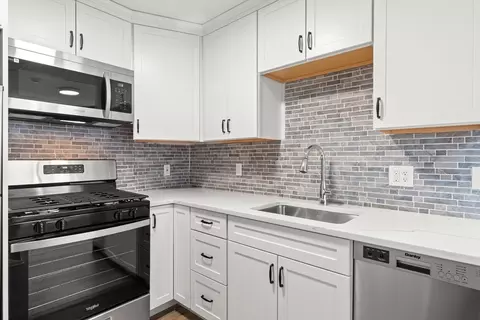 141 Prospect St #A, Gloucester, MA 01930
