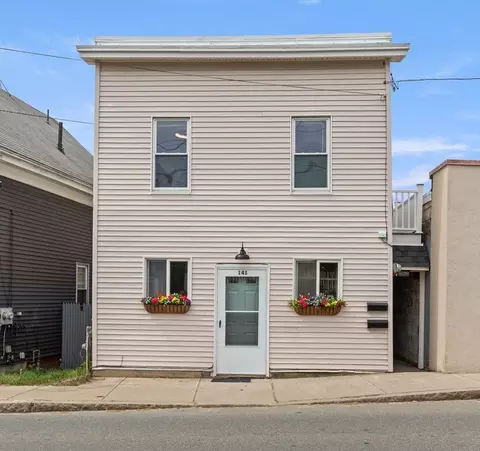 141 Prospect St, Gloucester, MA 01930