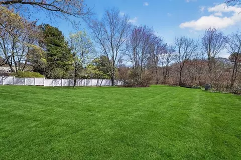 Exterior - 1154 Main St, Hingham, MA 02043 photo 6 of 9