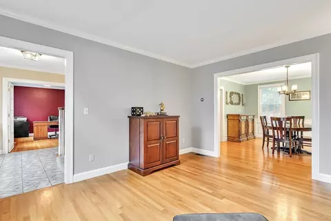 46 Holmes St, Needham, MA 02492 photo 3