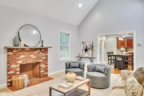 46 Holmes St, Needham, MA 02492 photo 13