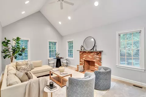 46 Holmes St, Needham, MA 02492 photo 11