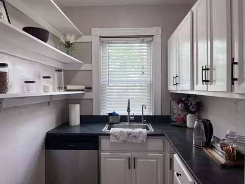 Kitchen - 4 Wolfenden St, Attleboro, MA 02703 photo 2 of 4