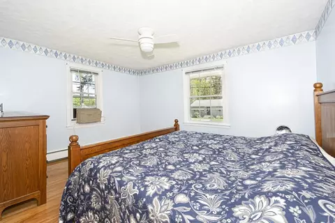 Bedroom - 70 Trinity Ave, Worcester, MA 01605 photo 1 of 4