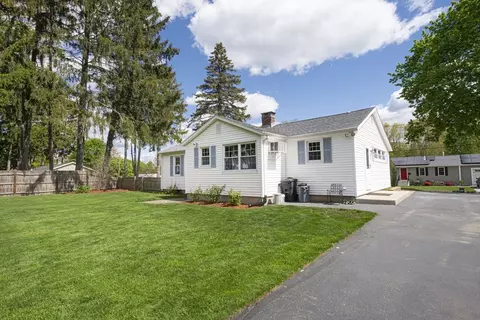 Exterior - 70 Trinity Ave, Worcester, MA 01605 photo 6 of 8