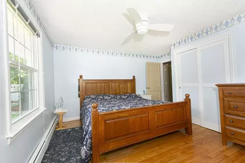 Bedroom - 70 Trinity Ave, Worcester, MA 01605 photo 2 of 4
